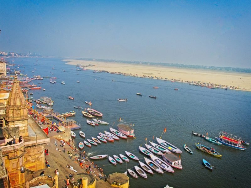 brian-scott-9mlsS7ViHkE-unsplash-min