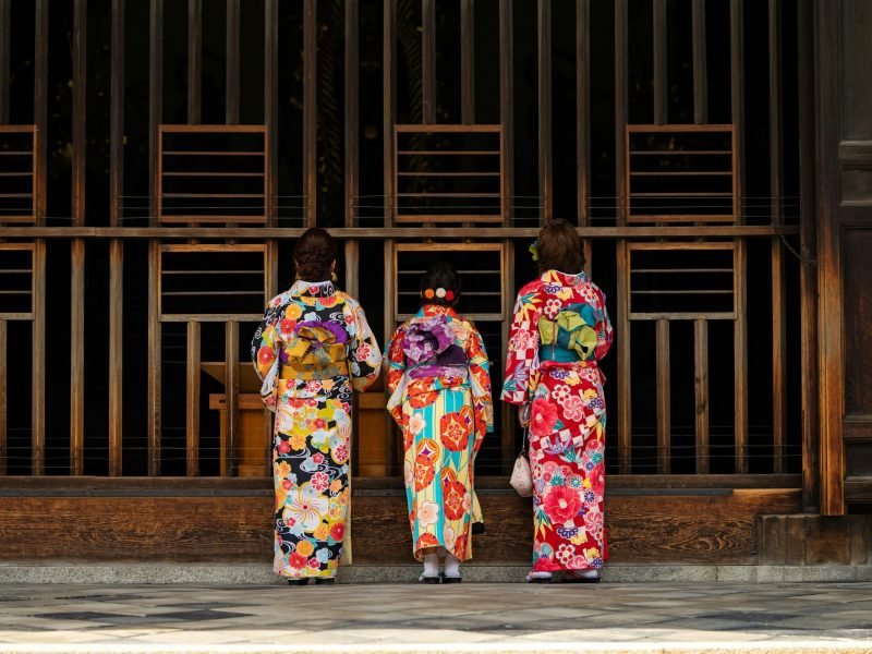 damian-hutter-KWhSooZLl2w-unsplash-min