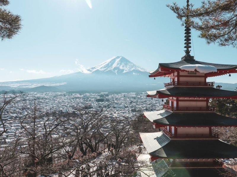 karen-z-kwQ1fraRK4E-unsplash-min