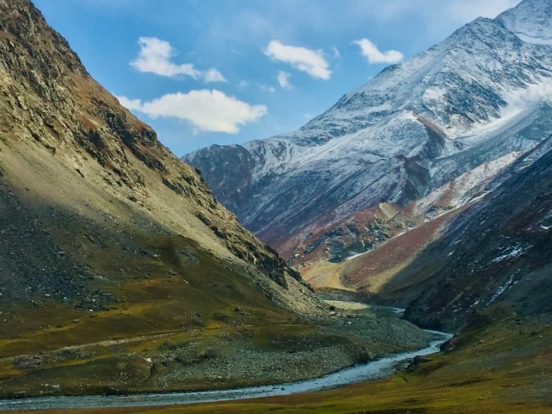 nahas-akbar-Cg4hWGU3zQ8-unsplash-min